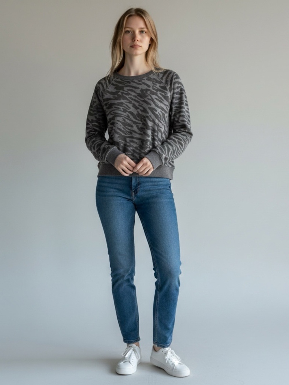 Sweaty Betty Gray Camo Crewneck Sweatshirt - Picture 4 of 4